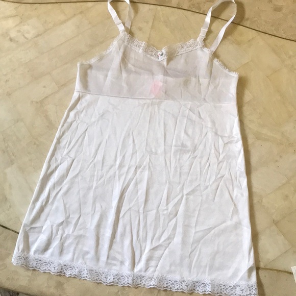 UNDERWEAR SLIP SIZE 8 GIRLS - Picture 1 of 8